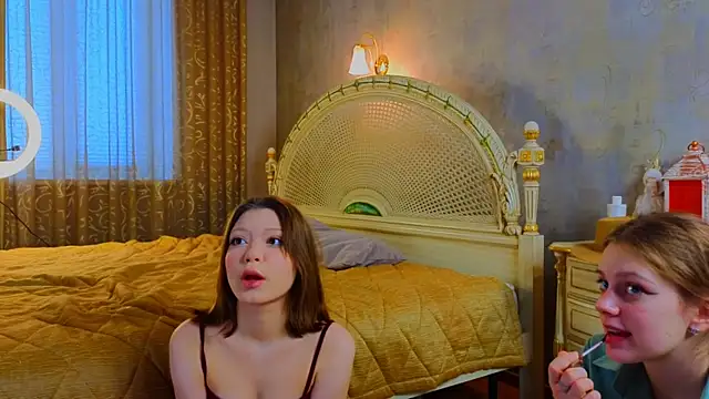 Snapshot of ChantellAlcosiba chatting on 02/19/26, 11:28 ChantellAlcosiba online show from 02/19/26, 11:28