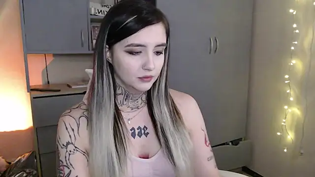 Rin Tozier online show from 02/27/26, 03:06