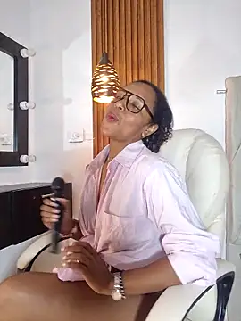 samaraa smith1 online show from 06/04/26, 12:33