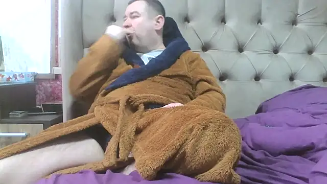 Snapshot of Shailadiess chatting on 03/03/26, 12:55 Shailadiess online show from 03/03/26, 12:55