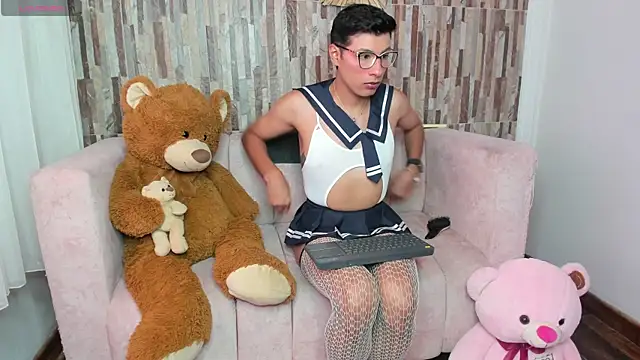 Snapshot of Miissy_ chatting on 05/12/26, 07:33 Miissy online show from 05/12/26, 07:33