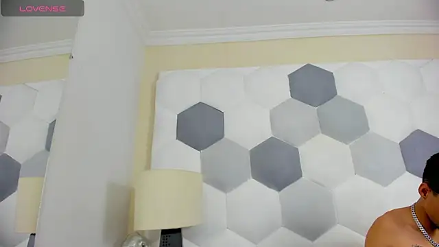 Davi Ponce online show from 02/19/26, 03:57