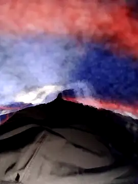 Snapshot of stripcut chatting on 02/17/26, 08:59 stripcut online show from 02/17/26, 08:59