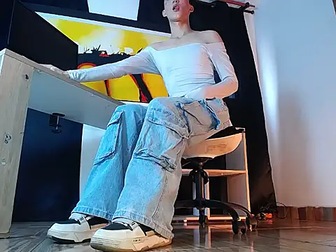 Snapshot of jullian_ricci chatting on 02/13/26, 07:43 jullian ricci online show from 02/13/26, 07:43