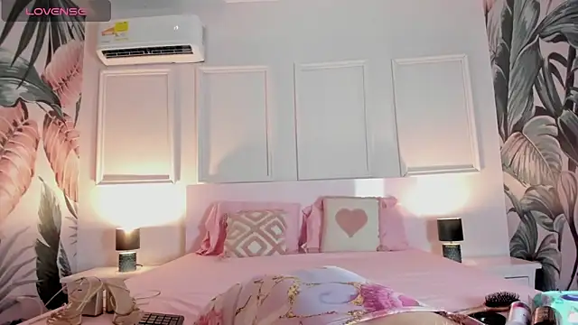 Snapshot of Hada_Magica chatting on 02/19/26, 06:59 Hada Magica online show from 02/19/26, 06:59