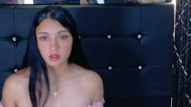 Snapshot of _ArianaToroo chatting on 02/15/26, 11:52 ArianaToroo online show from 02/15/26, 11:52