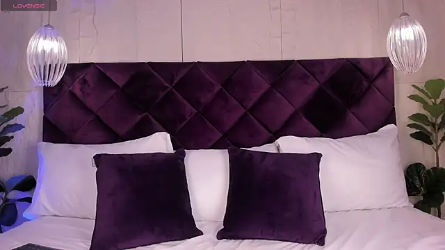 KittyLyne  online show from 04/02/26, 12:25