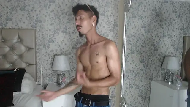 NoaahTylor online show from 03/08/26, 09:51