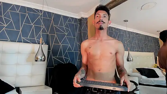 NoaahTylor online show from 03/28/26, 08:41