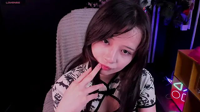 May Ling online show from 07/04/26, 12:00