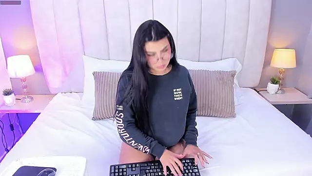 EmyWalton  online show from 02/20/26, 12:16