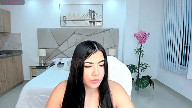 Snapshot of calyptra_lux chatting on 02/26/26, 07:24 calyptra lux online show from 02/26/26, 07:24