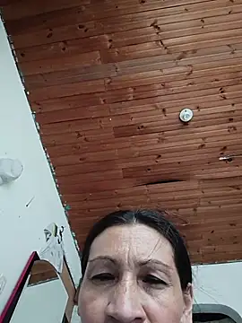 Layla Zaid online show from 05/19/26, 03:40