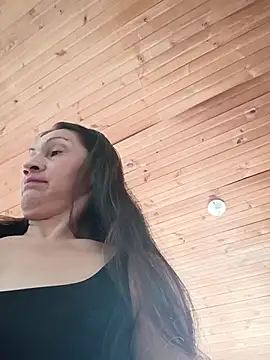 Layla Zaid online show from 06/02/26, 02:08