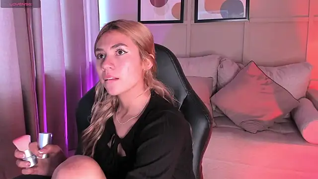 Chris Velvett online show from 03/25/26, 08:48