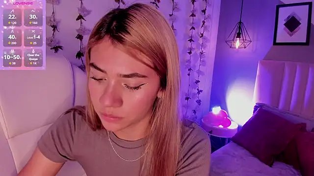 Chris Velvett online show from 04/15/26, 07:58