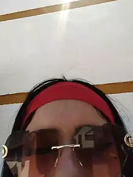 Snapshot of emma_cg chatting on 06/30/26, 04:08 emma cg online show from 06/30/26, 04:08