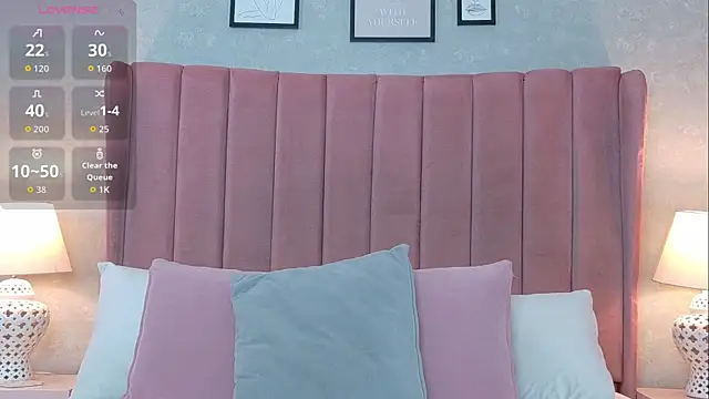 NataliaRivera  online show from 04/06/26, 12:06