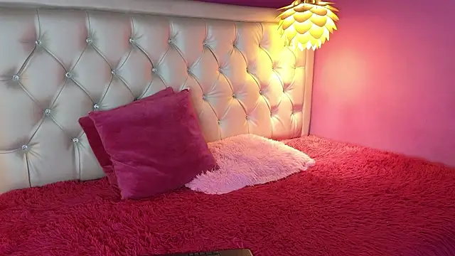 ivonne heaven online show from 02/26/26, 04:22