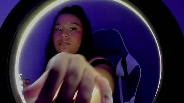 Snapshot of ZoeParcker chatting on 02/17/26, 01:29 ZoeParcker online show from 02/17/26, 01:29