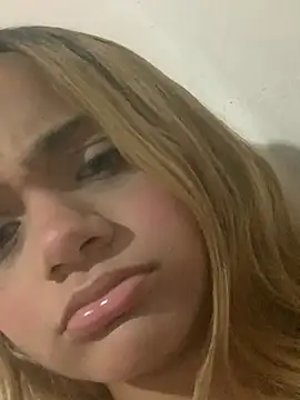 Snapshot of ayla0881 chatting on 02/14/26, 06:10 ayla0881 online show from 02/14/26, 06:10