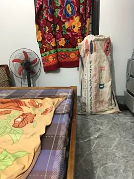 Snapshot of newbaby1 chatting on 02/25/26, 12:09 newbaby1 online show from 02/25/26, 12:09