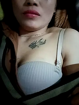 luna-rosax online show from 02/26/26, 04:55