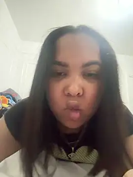 009lesli online show from 02/17/26, 03:25