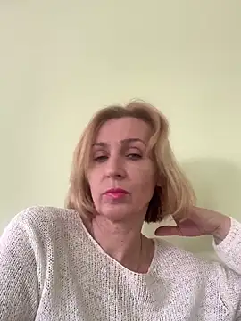 Snapshot of VeltaMur975 chatting on 02/12/26, 09:15 VeltaMur975 online show from 02/12/26, 09:15