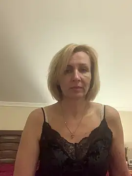 Snapshot of VeltaMur975 chatting on 02/20/26, 07:47 VeltaMur975 online show from 02/20/26, 07:47