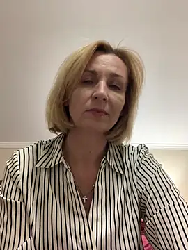 Snapshot of VeltaMur975 chatting on 03/08/26, 06:44 VeltaMur975 online show from 03/08/26, 06:44