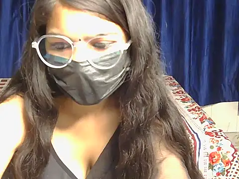 its-sarika01 online show from 05/16/26, 06:54