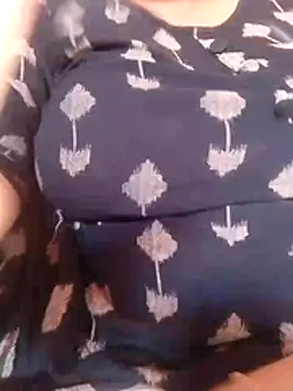 Snapshot of bigassnirali0049 chatting on 02/26/26, 09:52 bigassnirali0049 online show from 02/26/26, 09:52