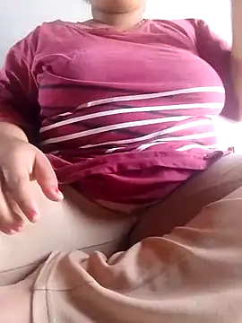 Snapshot of bigassnirali0049 chatting on 02/28/26, 06:58 bigassnirali0049 online show from 02/28/26, 06:58