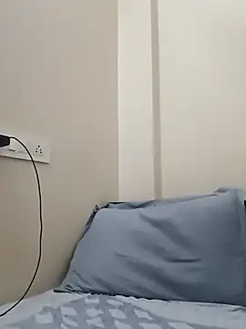 notanerd22 online show from 04/15/26, 06:20