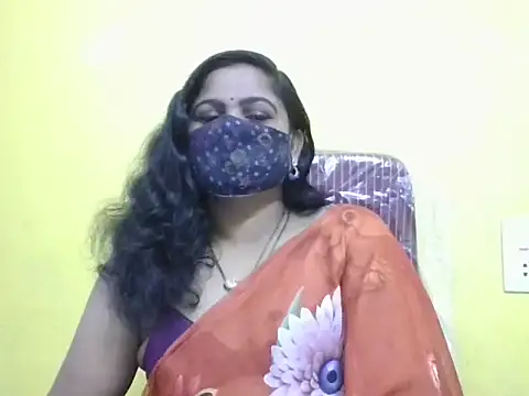 anu-reddyy online show from 04/09/26, 04:34