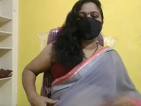 anu-reddyy online show from 04/18/26, 04:27