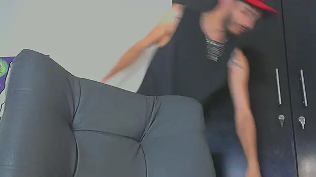 LovexJuxn8 online show from 02/16/26, 06:15