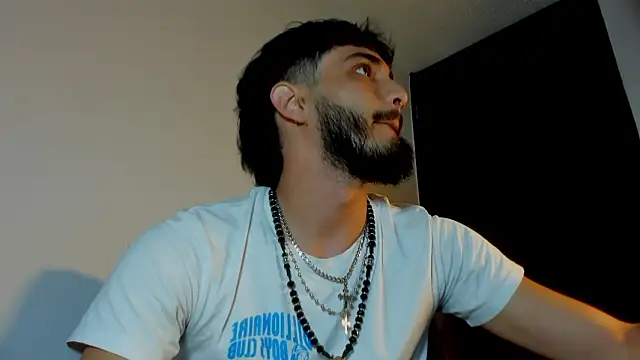 LovexJuxn8 online show from 02/25/26, 08:29