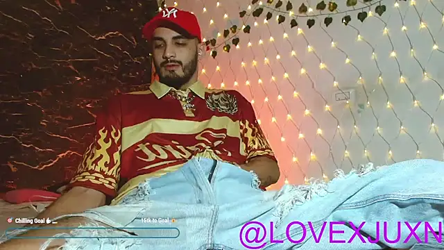 LovexJuxn8 online show from 05/20/26, 10:16