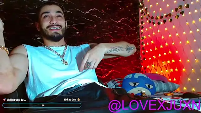 LovexJuxn8 online show from 06/02/26, 08:33