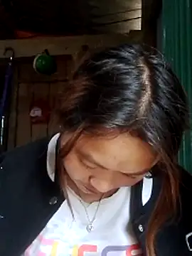 Snapshot of bany-lee chatting on 04/30/26, 01:01 bany-lee online show from 04/30/26, 01:01