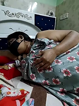 Snapshot of Joyti_07 chatting on 02/28/26, 04:35 Joyti 07 online show from 02/28/26, 04:35