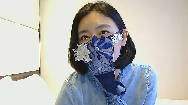 Mochi-Momo online show from 05/01/26, 04:50