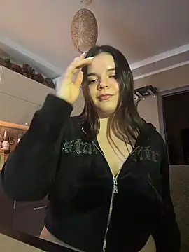 Snapshot of VictoriaPricee chatting on 02/24/26, 01:42 VictoriaPricee online show from 02/24/26, 01:42