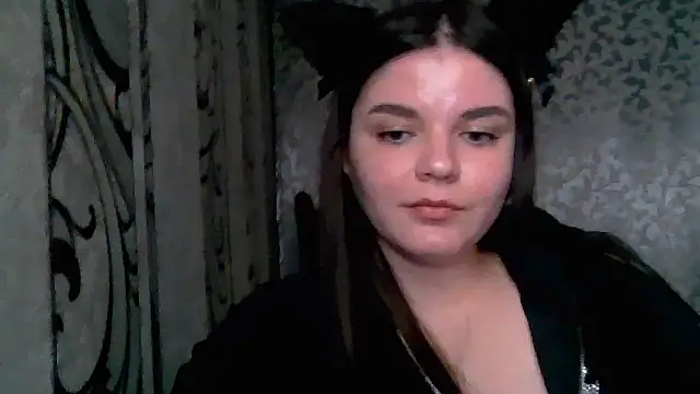 Snapshot of VictoriaPricee chatting on 03/02/26, 04:03 VictoriaPricee online show from 03/02/26, 04:03