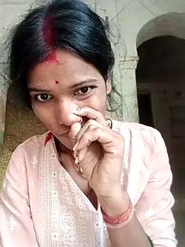 Snapshot of Desi_Couple_P chatting on 05/11/26, 12:38 Desi Couple P online show from 05/11/26, 12:38