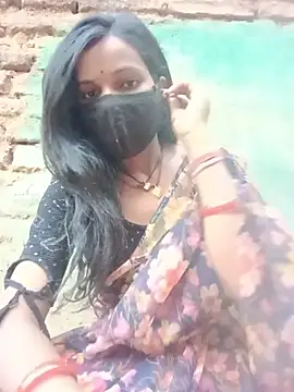 Snapshot of Desi_Couple_P chatting on 06/01/26, 01:13 Desi Couple P online show from 06/01/26, 01:13