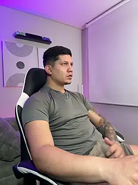  robertobaggioo online show from 03/13/26, 12:34