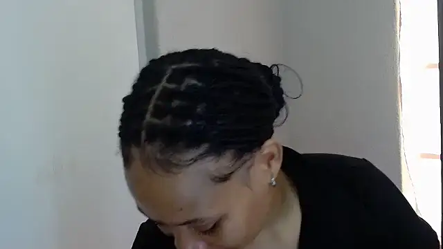 BootyCaramelxx online show from 04/12/26, 09:47